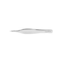 Load image into Gallery viewer, Nghia Slanted-tip Eye Brow tweezer T10
